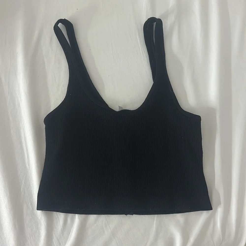 Tanks - Picture 2 of 3